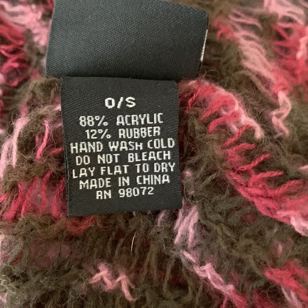 Cejon Scarf  - Picture 7 of 7